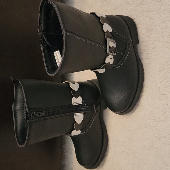 Carter's Boots - Picture 3 of 6